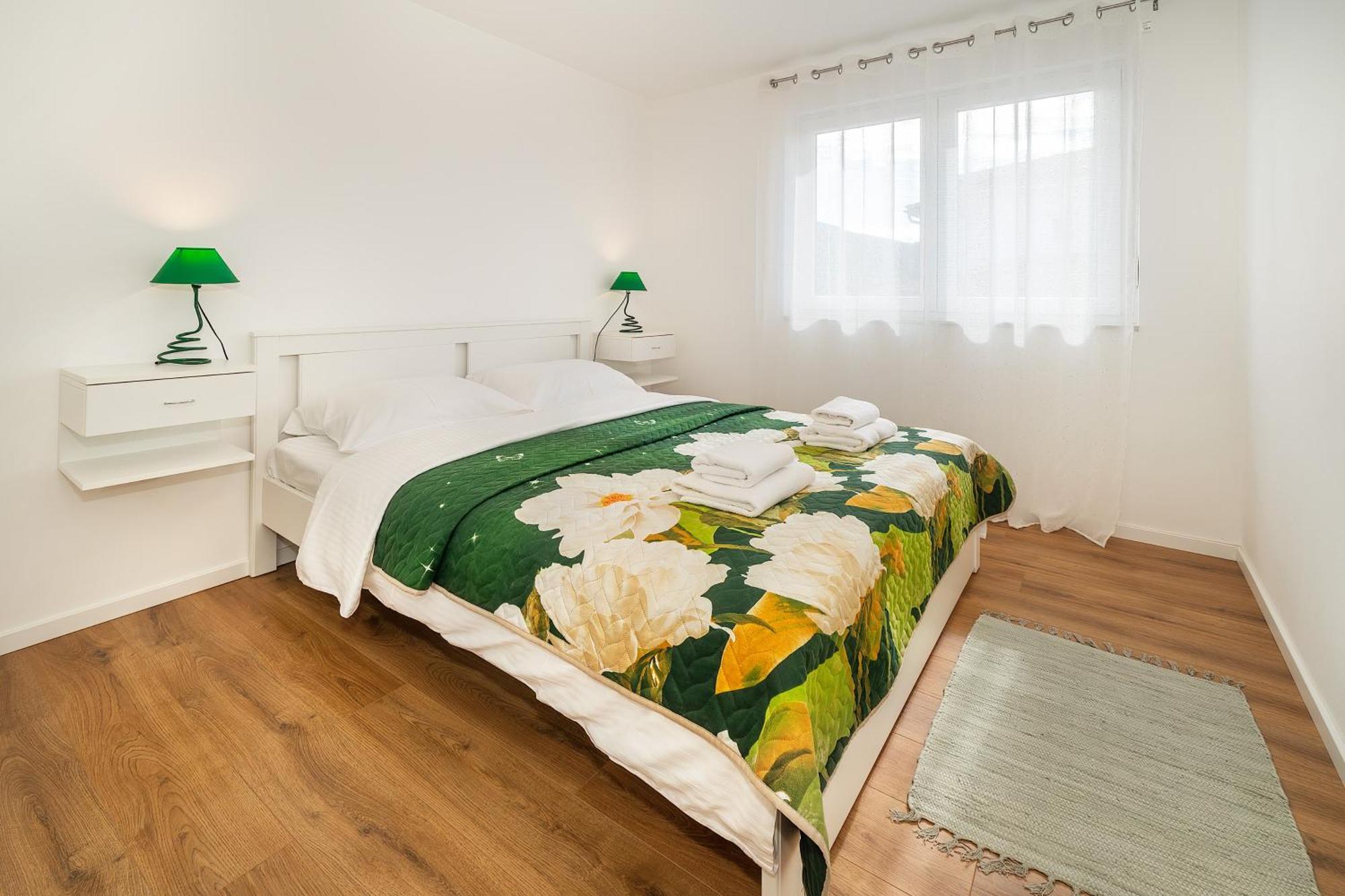 Poolside Apartments Anabella Baška Eksteriør bilde