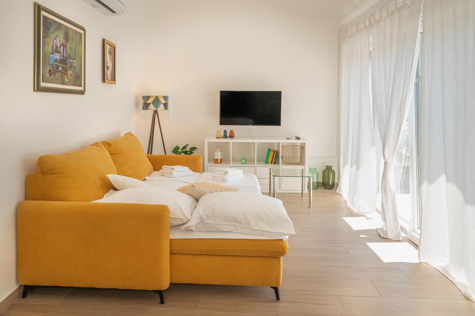 Poolside Apartments Anabella Baška Eksteriør bilde