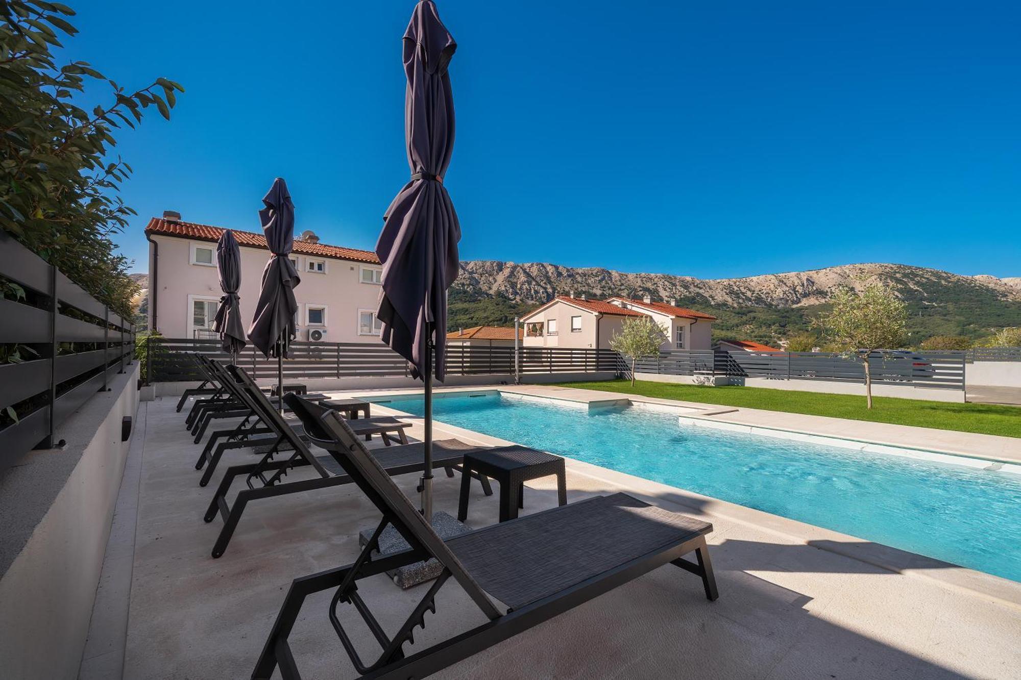 Poolside Apartments Anabella Baška Eksteriør bilde